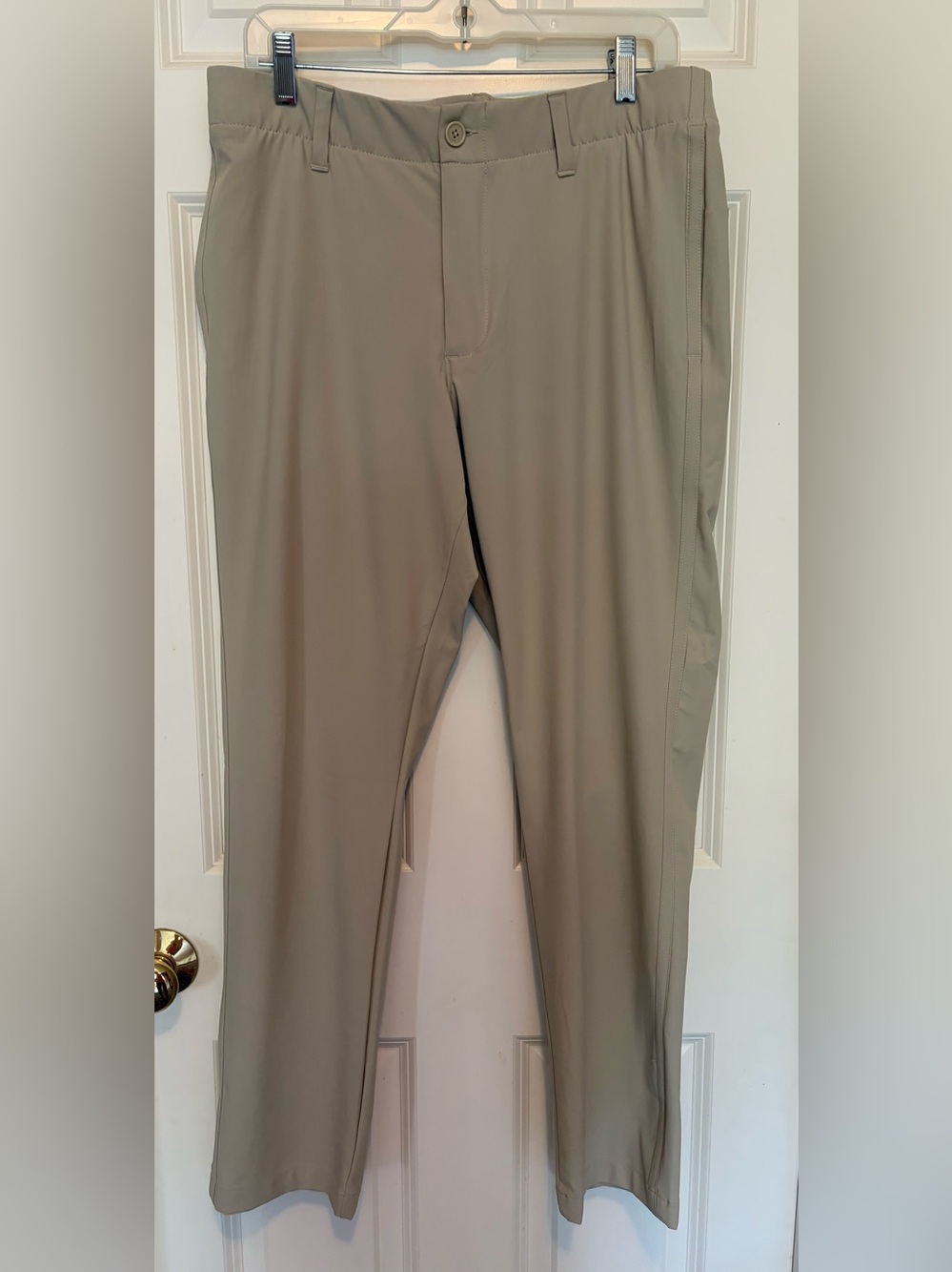 Men's Under Armour Stretch Chino Pants in Light Taupe